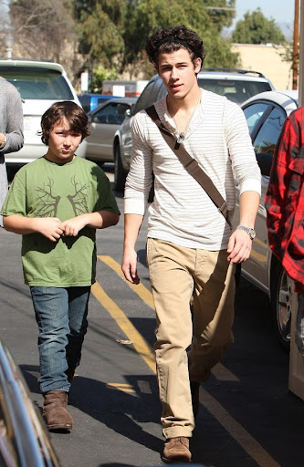 nick-frankie (3).jpg