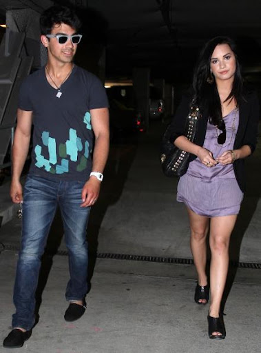 joe-jonas-demi-lovato-church-date (53).jpg