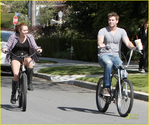 Miley Cyrus and boyfriend Australian actor Liam Hemsworth go for a bike ride through her Toluca Lake, Ca neighborhood<P>Pictured: Miley Cyrus and Liam Hemsworth<B>Ref: SPL162776  050310  </B><BR/>Picture by: London Entertainment / Splash<BR/></P><P><B>Splash News and Pictures</B><BR/>Los Angeles:	310-821-2666<BR/>New York:	212-619-2666<BR/>London:	870-934-2666<BR/>photodesk@splashnews.com<BR/></P>” width=”512″ height=”429″ class=”pie-img”/></p>
</div>
<div class=