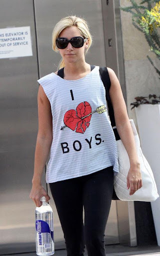 ashley-tisdale-031910-8.jpg