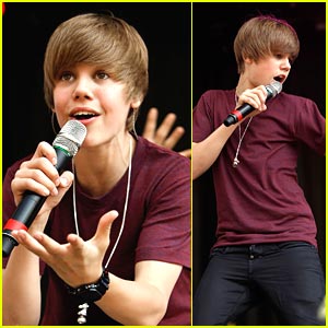justin-bieber-white-house-smile.jpg