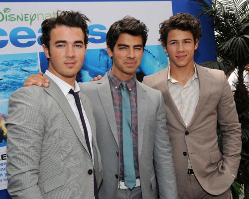 oceans-premiere-041710-1.jpg