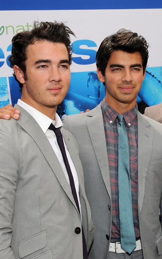 oceans-premiere-041710-5.jpg