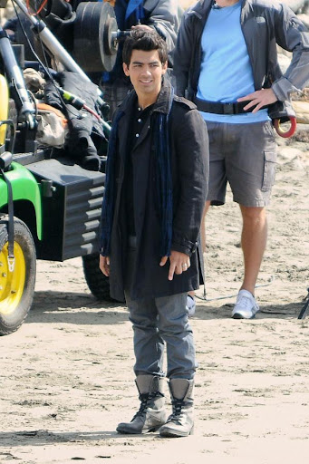 jonas-nick-nicole-jonas-san-pedro (10)_0.jpg
