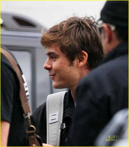 zac-efron-csc-set-02.jpg