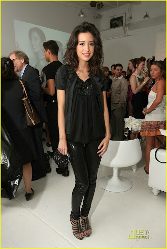 christian-serratos-paper-heart-premiere-05.jpg