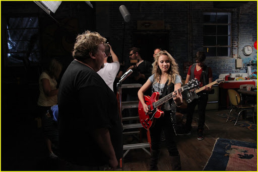 emily-osment-all-the-way-up-video-shoot-01.jpg