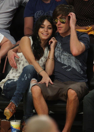 zac-efron-vanessa-hudgens-lakers-game