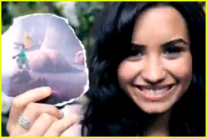 demi-lovato-gift-friend.jpg