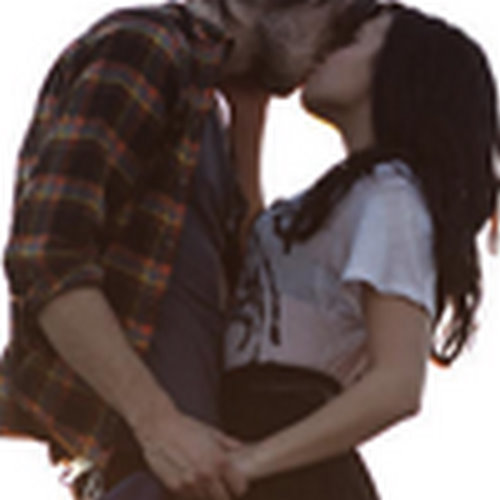 demi-dirk-mai-kissing.jpg