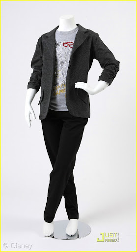 demi-lovato-dsigned-02.jpg