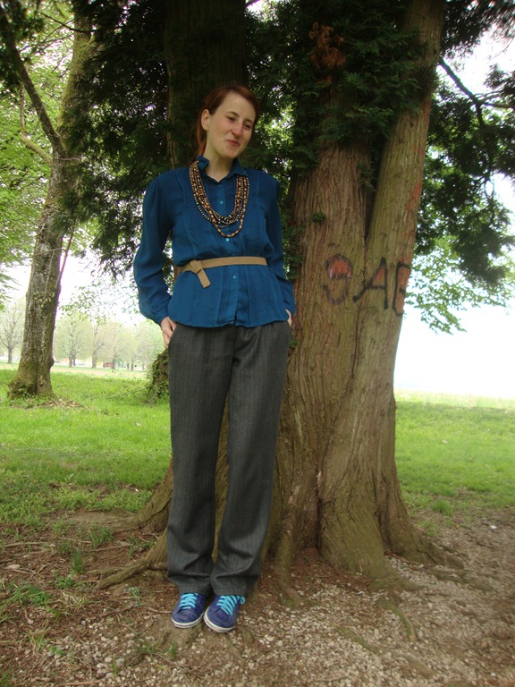 [vintage blue blouse and belt; Oviesse pants; Graceland shoes (2)[3].jpg]