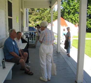 Friends at Illinois Yearly Meeting Friends at Illinois Yearly Meeting