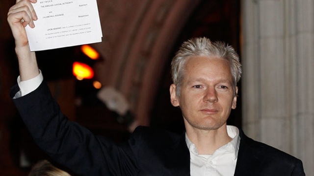 [Julian Assange1[2].jpg]