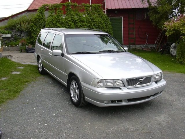 [v70silver[3].jpg]
