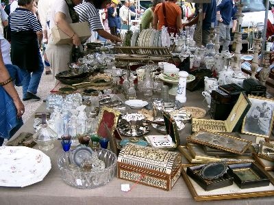 [brocante1[2].jpg]