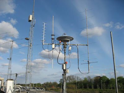 The 90cm dish with the broken Azimuth rotator