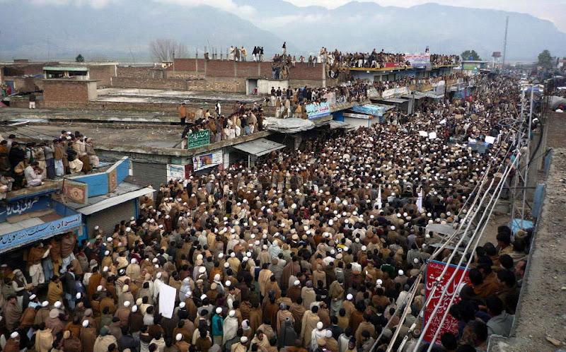 View Larger Image. Current:800x497 Available:990x616 Scenes from Pakistan