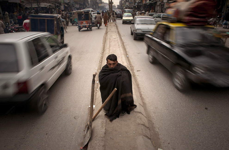 View Larger Image. Current:800x525 Available:990x650 Scenes from Pakistan