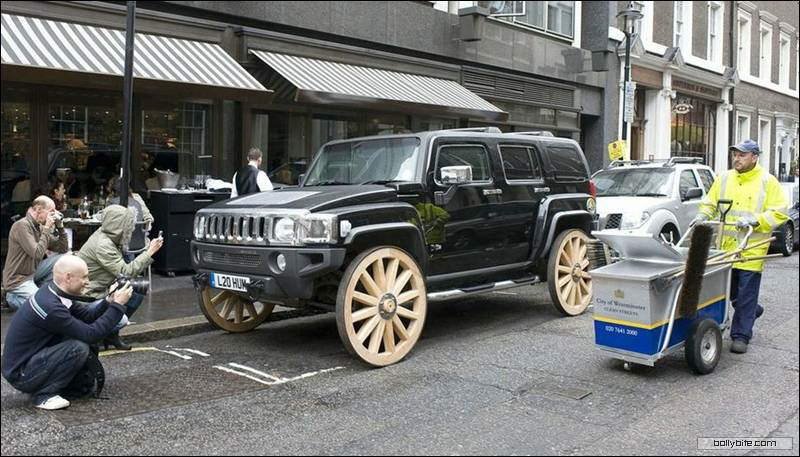 Hummer H3 on Cart Wheels in London!!