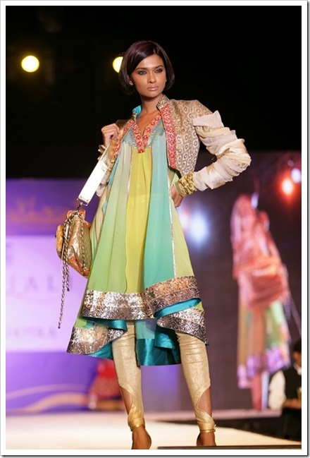 Manish Malhotras Fashion Show Gitanjali