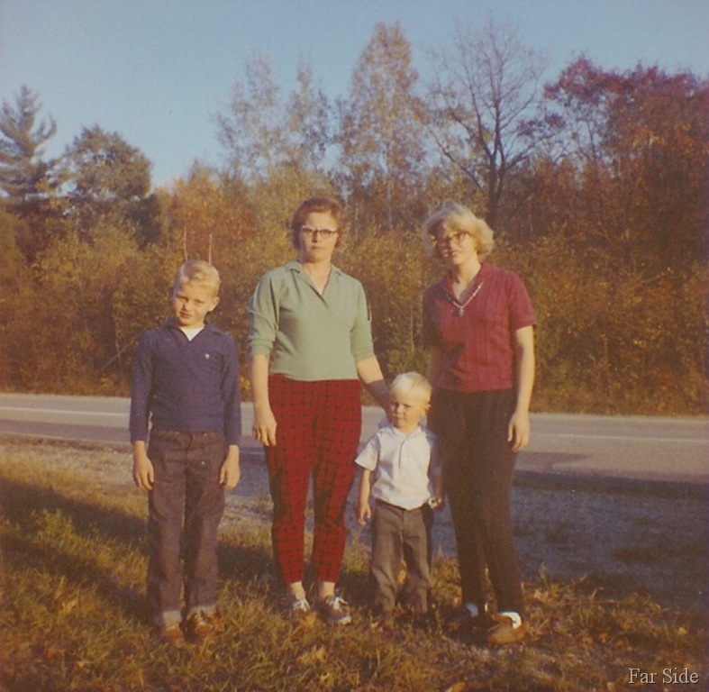 [1963 Carey, Mom, Jody, Connie[10].jpg]
