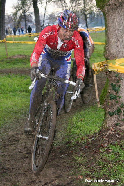 IMAGE: http://lh4.ggpht.com/_6Jdf5m6qU3Y/S8BstWuOMdI/AAAAAAAAEYY/QrfOS57CQBg/s640/IMG_1538%20copia.jpg