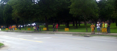 Residents wish the Knoxville Baseball team good luck on their way to the State Tournament