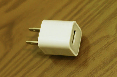 iPod USB Charger (US) iPod USB Charger (US)