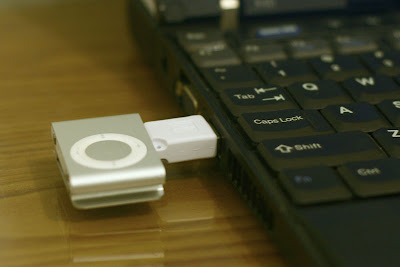 iPod Shuffle 2nd-gen USB Adapter
