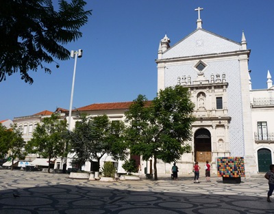 [igreja perto do teatro[12].jpg]