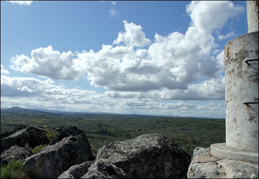 Glória Ishizaka - Vila do Touro - vista  a partir do marco geodésico