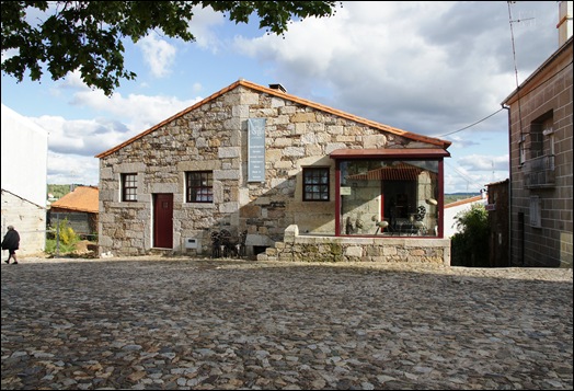 Sabugal - Glória Ishizaka - casa do castelo