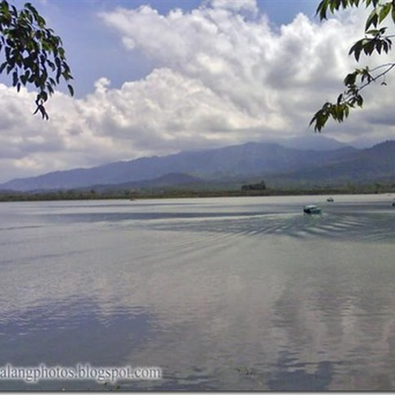 (Bendungan) Selorejo River Dam Photos