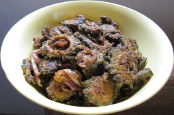 [Bitter_Gourd_Pavakkai_Stir_Fry[3].jpg]