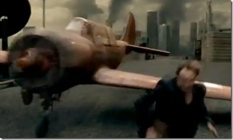 Resident-Evil-Afterlife-6-rusty-airplane-again