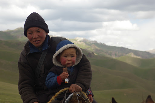 Kirghizes sur la Dolon Pass, 15 juillet 2006. Photo : J.-M. Gayman