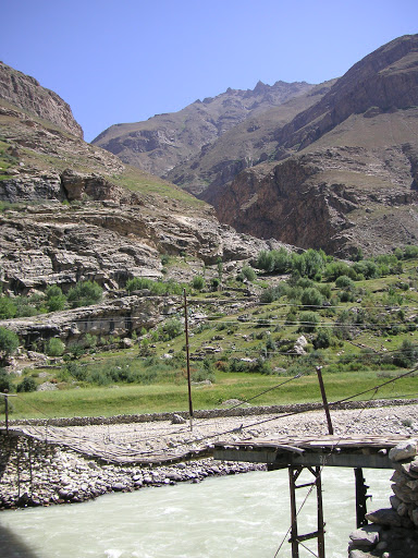 Entrée du vallon de Sangou-Dara, à l'est de Khorog, Pamir, Tajikistan, 31 juillet 2007. Photo : F. Michel