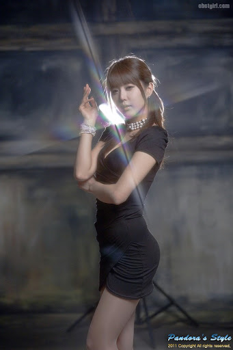 Heo Yun Mi – Black Dress