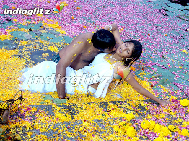Beautiful Spicy Telugu Actress<br />
Beautiful Spicy Telugu Actress<br />