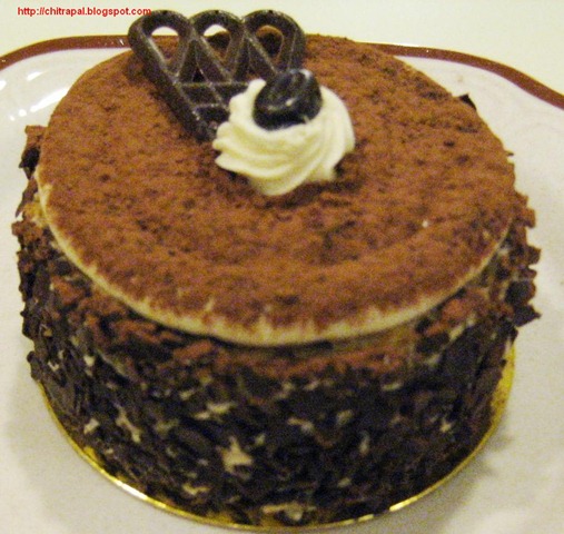 [Chitra Pal Tiramasu Cake[3].jpg]
