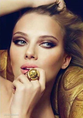 [First-Ads-with-Scarlett-Johansson-for-Moet-Chandon-2[3].jpg]