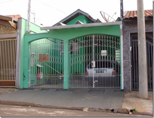Que cor vai ficar legal, para pintar a parede externa da casa do Anderson ?