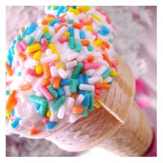 [ice+cream+cone+cupcake[8].jpg]