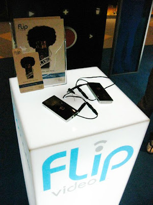 Flip station