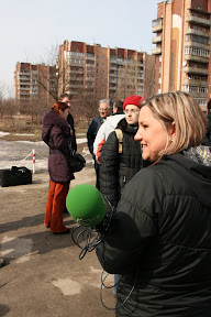Митинг против вырубки леса (Пятихатки, 28.03.2010)Тележурналистка