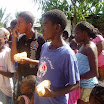 giving hotdogs in Munoz Batey (75).jpg