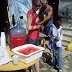 giving hotdogs in Munoz Batey (45).jpg