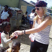 giving hotdogs in Munoz Batey (51).jpg