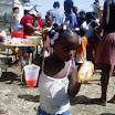 giving hotdogs in Munoz Batey (72).jpg